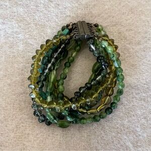 Multi-Green 💚 Beaded 7.5” Bracelet